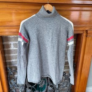 Cashmere Velvet by Graham & Spencer gray turtleneck sweater, size small like new